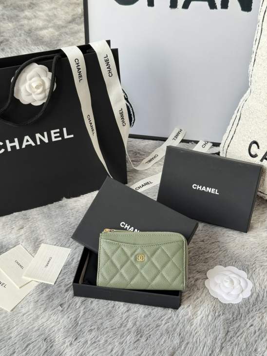 Picture of Chanel Wallets _SKUfw239882978fw